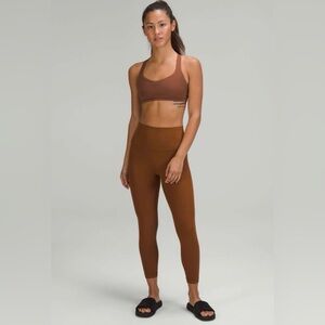 Lululemon Align Ribbed High-Rise Pant 25"
Roasted Brown Size 2